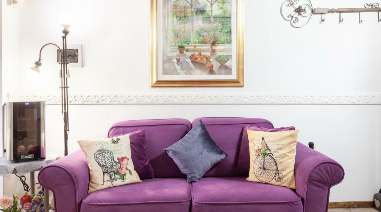 M Empire Villa โรม ภายนอก รูปภาพ